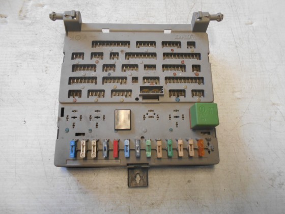 Caixa Fusiveis Peugeot 309 1.9 D 1990 CXF41